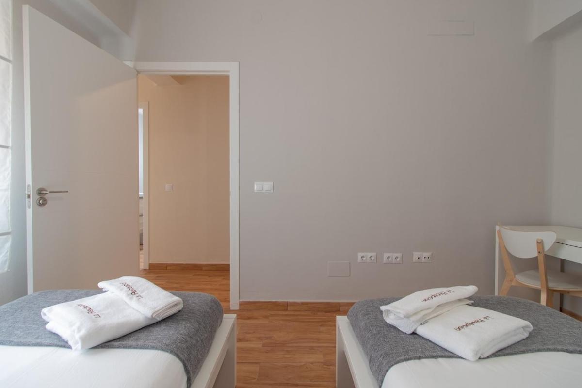 C102 - Huge And Stylish 5 Bedroom By The Center Málaga Dış mekan fotoğraf